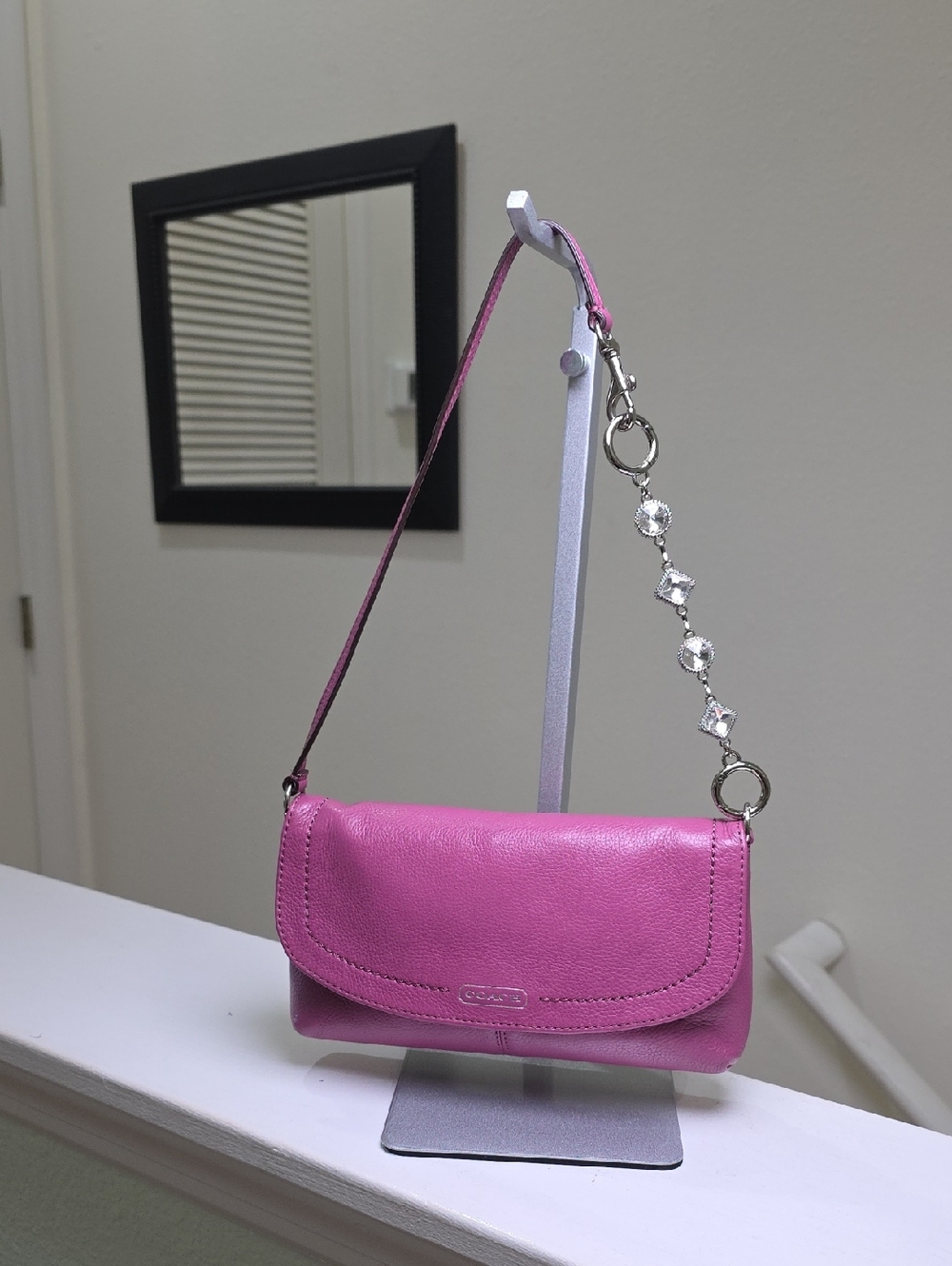 COACH F49177 PARK LEATHER LARGE FLAP WRISTLET/MINIBAG Rose Pink VGUC - Picture 4 of 17